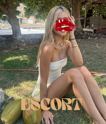 Bakırköy Escort Çiğdem Kendi Evinde Huzur Dağıtıyor