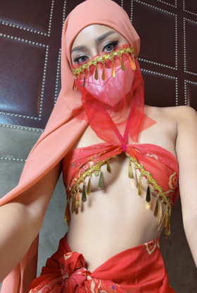 İstanbul Türbanlı Escort Nesli Sanal sow